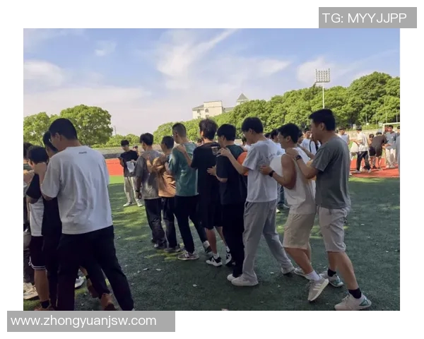 重庆极限运动队的团队协作探索与挑战精神的完美结合 重庆极限运动队的团队协作探索与挑战精神的完美结合